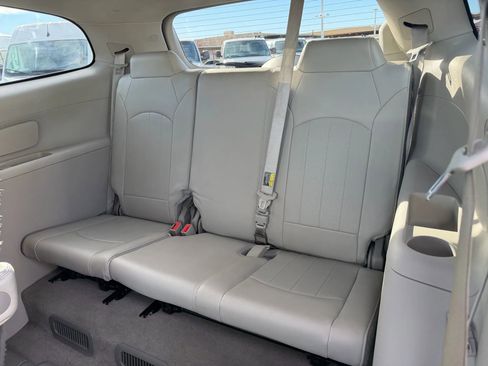 Used 2017 Buick Enclave Leather image 16