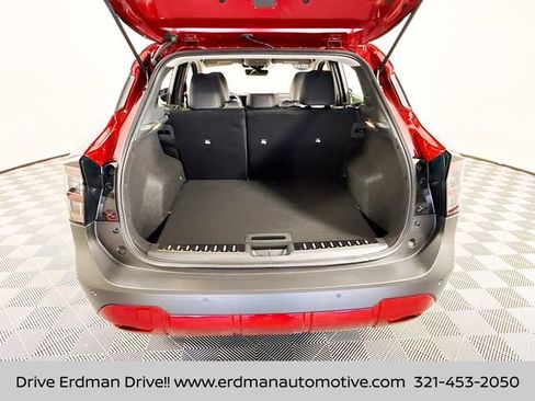 Used 2026 Nissan Kicks SR w/ Illumination Package image 34