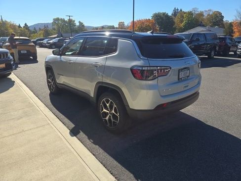 New 2026 Jeep Compass Limited image 4