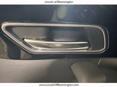 Used 2019 Jaguar F-PACE Prestige image 36