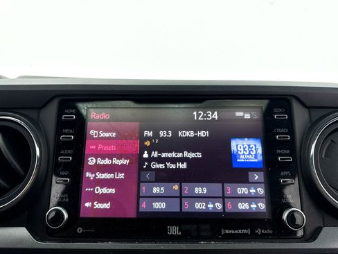 Used 2020 Toyota Tacoma TRD Off-Road w/ TRD Premium Off Road Package AWD/4WD image 24