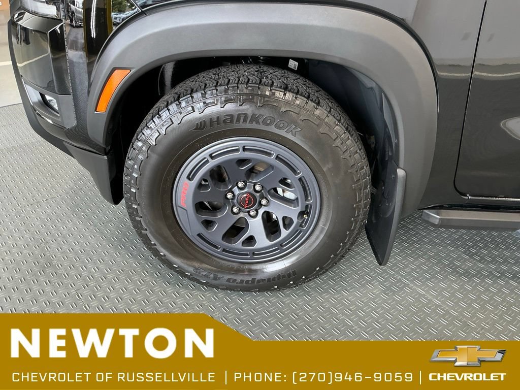 Used 2025 Nissan Frontier 2WD Crew Cab image 50