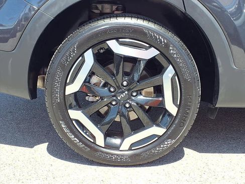 Used 2025 Kia Telluride S FWD image 6