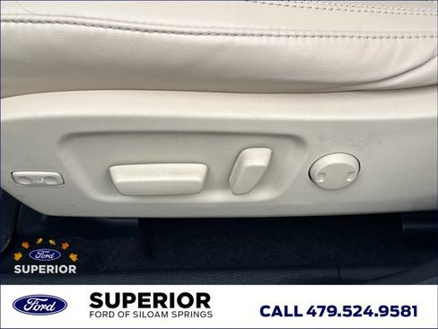 Used 2016 Toyota Highlander Limited w/ Driver Technology Package image 22