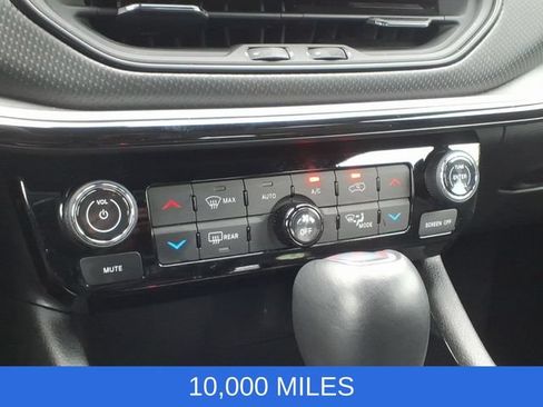 Used 2025 Jeep Compass Trailhawk AWD/4WD image 17