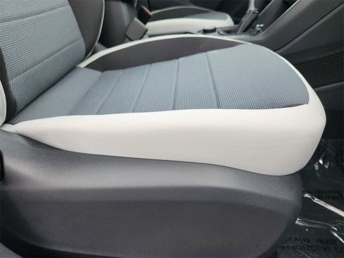 New 2025 Volkswagen Taos S image 26