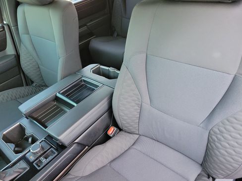 Used 2025 Toyota Tundra SR5 AWD/4WD image 11