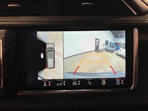 Used 2023 GMC Yukon Denali w/ Denali Reserve Package image 19