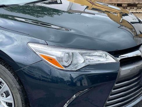 Used 2017 Toyota Camry LE FWD image 11