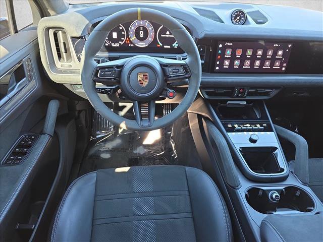 Used 2025 Porsche Cayenne Turbo GT AWD/4WD image 16