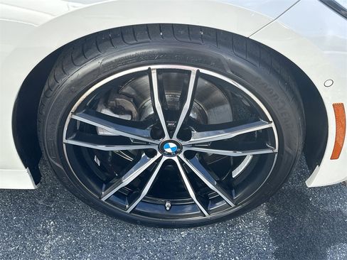 Used 2021 BMW 330i Sedan image 4