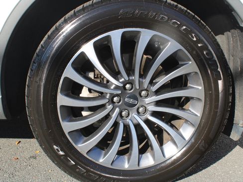 Used 2020 Lincoln Aviator Reserve w/ Equipment Group 201A image 21