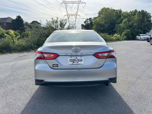 Used 2018 Toyota Camry LE FWD image 4