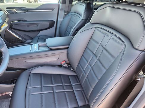 New 2026 Kia EV9 Land image 8