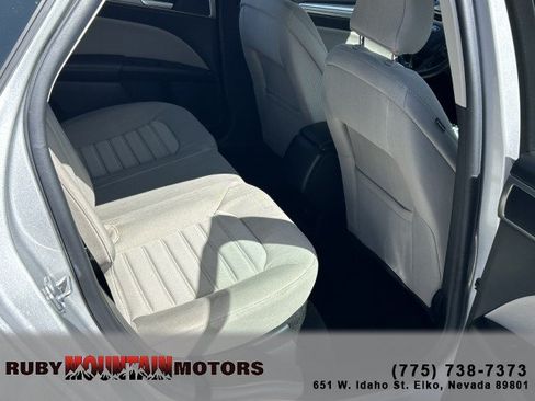 Used 2018 Ford Fusion S FWD image 21
