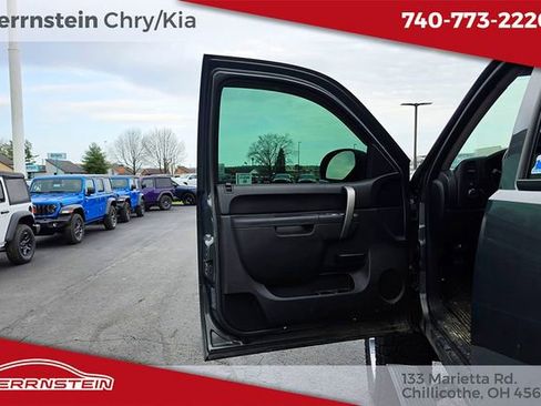 Used 2011 GMC Sierra 1500 SLE w/ Power Tech Package AWD/4WD image 14