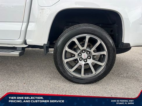 Used 2019 GMC Canyon Denali RWD image 9