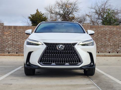 Used 2024 Lexus NX 350 AWD w/ Luxury Package image 2