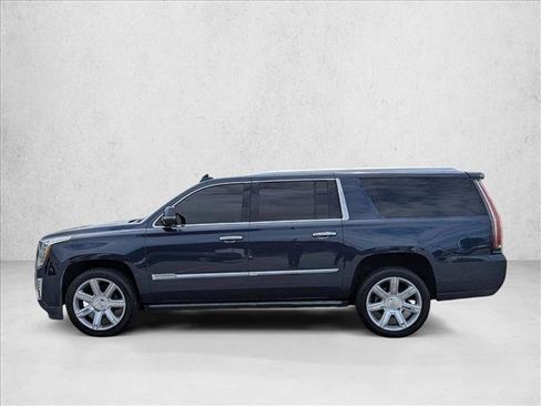 Used 2017 Cadillac Escalade ESV Premium Luxury RWD image 8