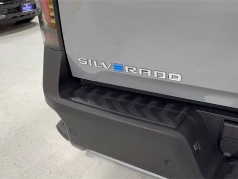 New 2026 Chevrolet Silverado EV LT image 6