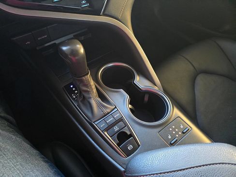 Used 2022 Toyota Camry XSE w/ Navigation Package image 26