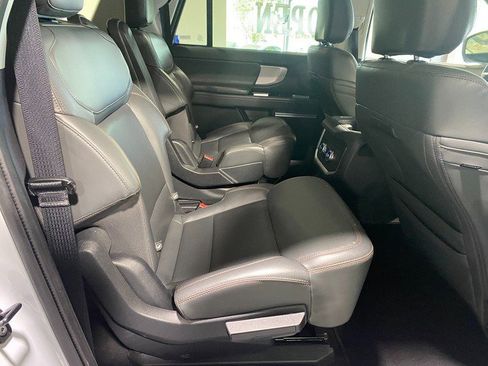 Used 2025 Ford Expedition Max Active AWD/4WD image 18