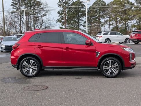 New 2026 Mitsubishi Outlander Sport SE image 2