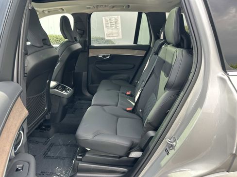 Certified 2025 Volvo XC90 B6 Plus image 21