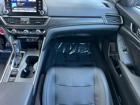 Used 2022 Honda Accord EX-L image 29
