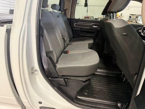 Certified 2019 RAM 2500 Big Horn AWD/4WD image 15