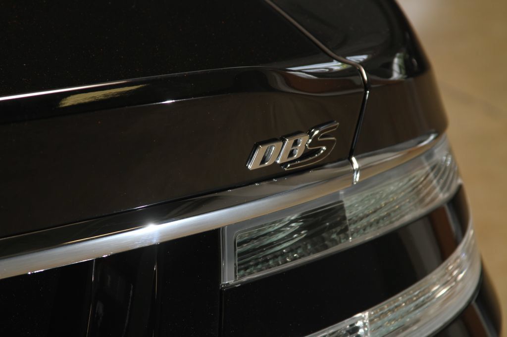 Used 2009 Aston Martin DBS Coupe RWD image 38