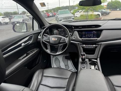 Used 2022 Cadillac XT5 Premium Luxury AWD/4WD image 37