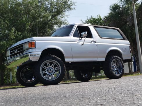 Used 1990 Ford Bronco AWD/4WD image 10