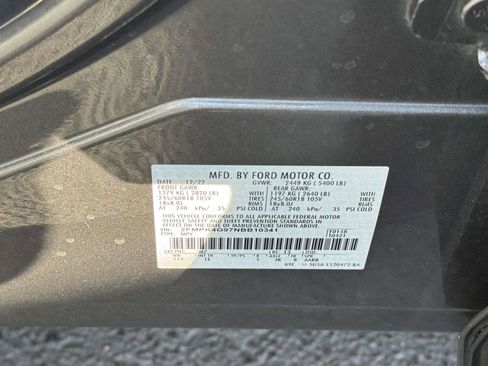 Used 2022 Ford Edge SE image 17