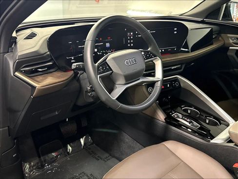 Used 2025 Audi Q5 Premium AWD/4WD image 15