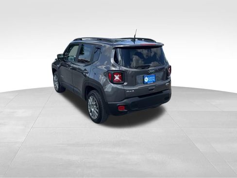 Used 2020 Jeep Renegade Latitude w/ Cold Weather Group AWD/4WD image 4