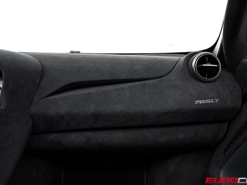 Used 2022 McLaren 765LT RWD image 41
