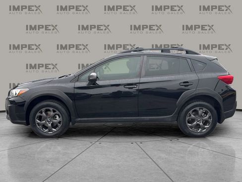 Used 2022 Subaru Crosstrek 2.5i Sport w/ Moonroof Package AWD/4WD image 2