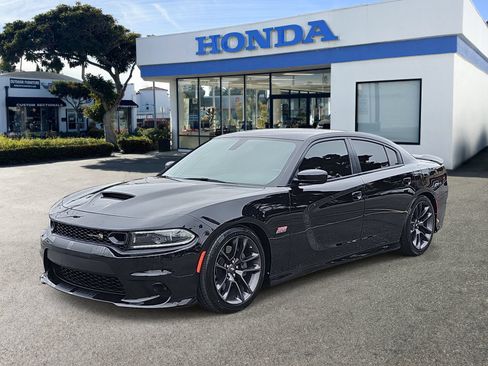 Used 2022 Dodge Charger Scat Pack w/ Plus Group RWD image 1