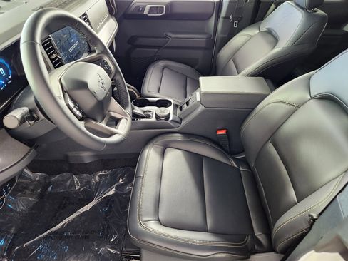 New 2026 Ford Bronco Badlands AWD/4WD image 11