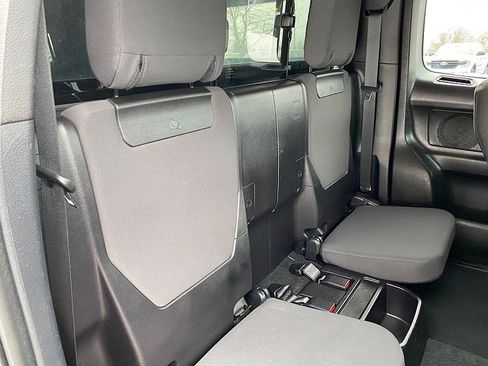 Used 2019 Toyota Tacoma TRD Off-Road w/ TRD Premium Off Road Package image 33