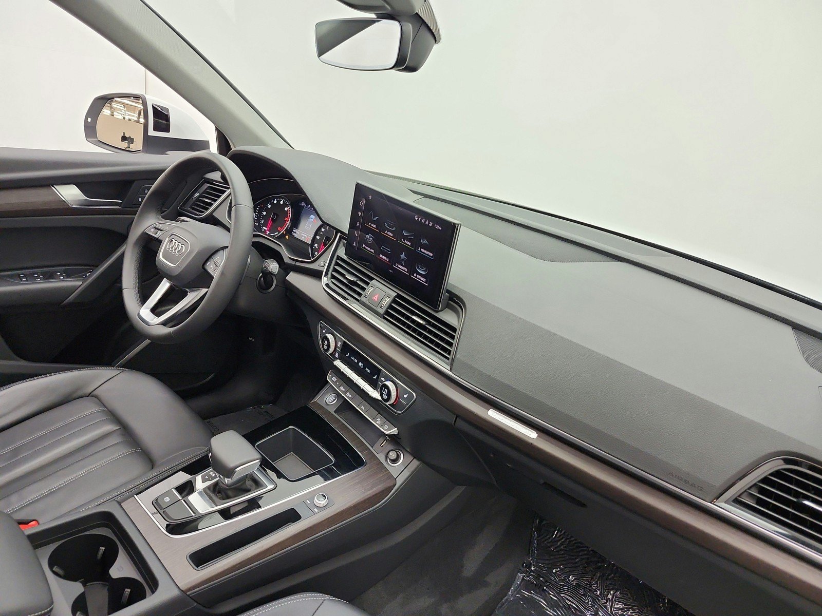 Used 2023 Audi Q5 2.0T Premium AWD/4WD image 19