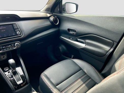 Used 2019 Nissan Kicks SR w/ SR Premium Package FWD image 20