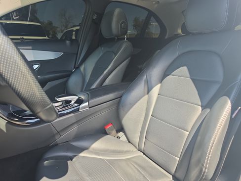 Used 2016 Mercedes-Benz C 300 4MATIC Sedan image 12