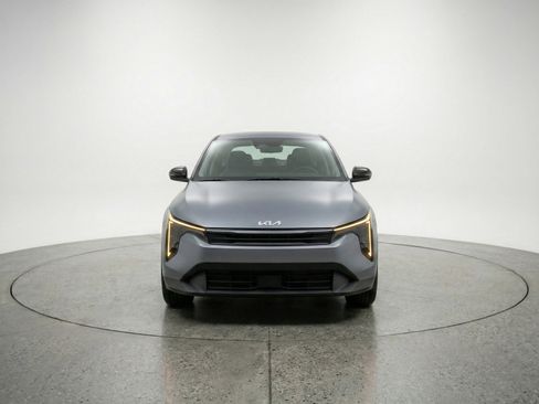 Used 2025 Kia K4 FWD image 2