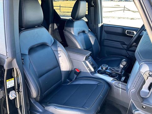 New 2025 Ford Bronco Outer Banks image 11