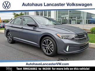 Used 2024 Volkswagen Jetta Sport image 1