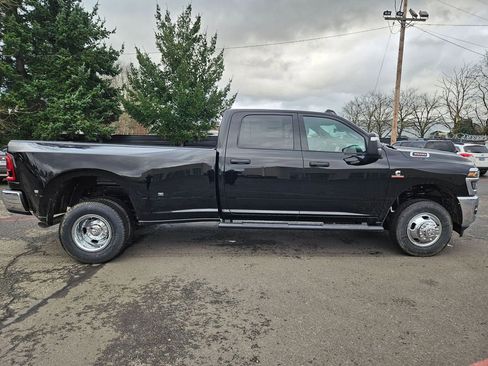 New 2026 RAM 3500 Tradesman AWD/4WD image 8