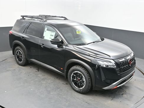 New 2026 Nissan Pathfinder Rock Creek AWD/4WD image 32