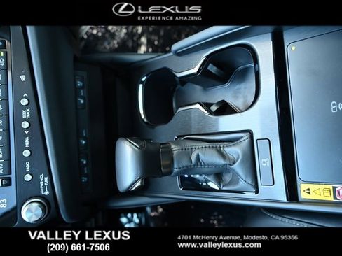 Used 2025 Lexus ES 350 w/ Premium Package image 16